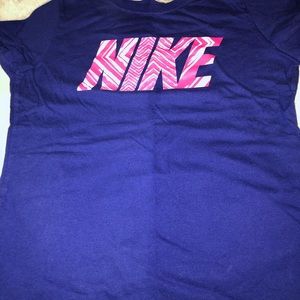 Girls Nike shirt size L